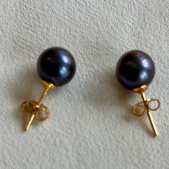 Cultured Black Tahitian Pearl Earrings - Picture 1 of 16